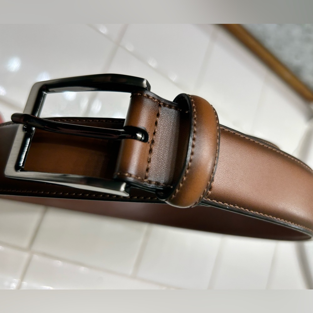 Men’s Perry Ellis Portfolio belt. Brown leather. Size 36. - Picture 2 of 6